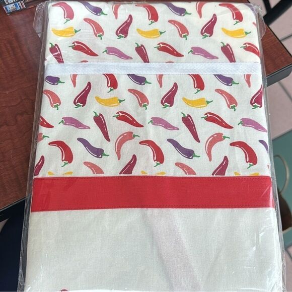 PAPER SOURCE Too Hot to Handle Hot Stuff Coming Through Gift Apron - Picture 8 of 8